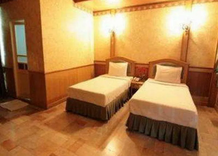Hotel 13 Coins Bangna Bitec